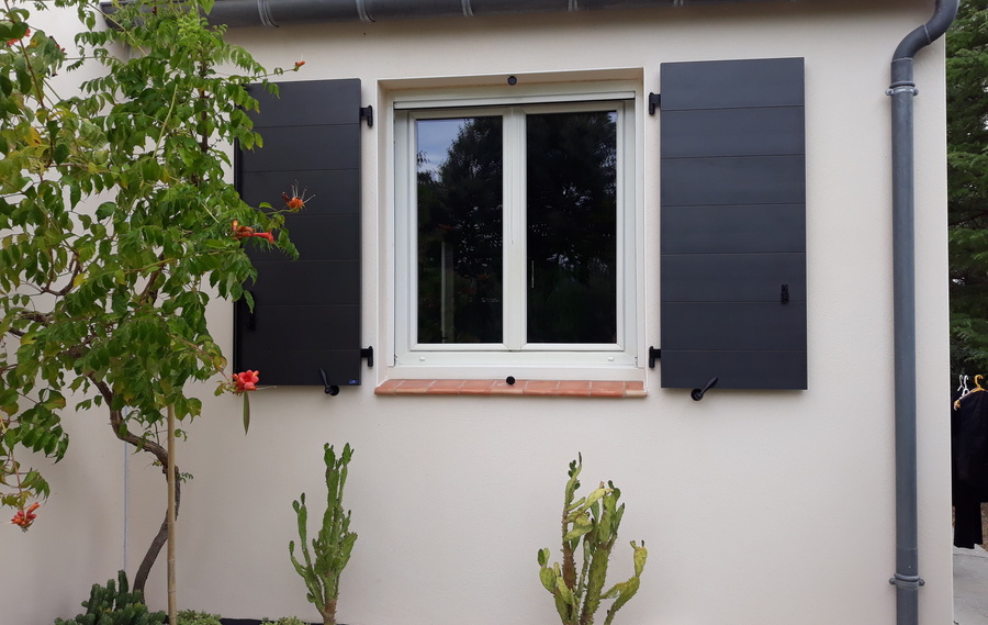 Volets battants épurés à Antony