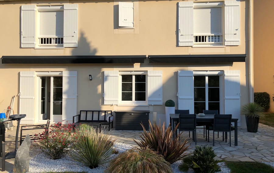 Volets battants classiques à Antony